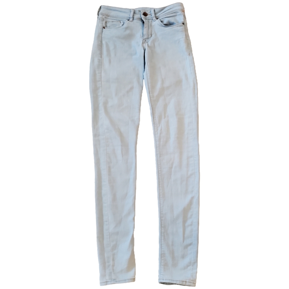 Divided by H&M Women's Light Blue Denim Jeans Size 4